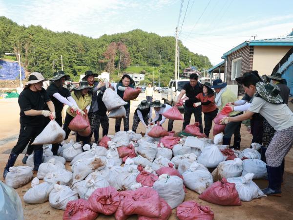 전남광주통합특별시의회, 경남 거제·통영 수해 복구 지원 나서 1