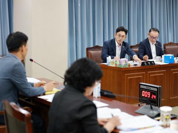 김영진 특별시의원, 새꼬막 양식부터 어촌개발까지 현장 중심 정책 주문 3