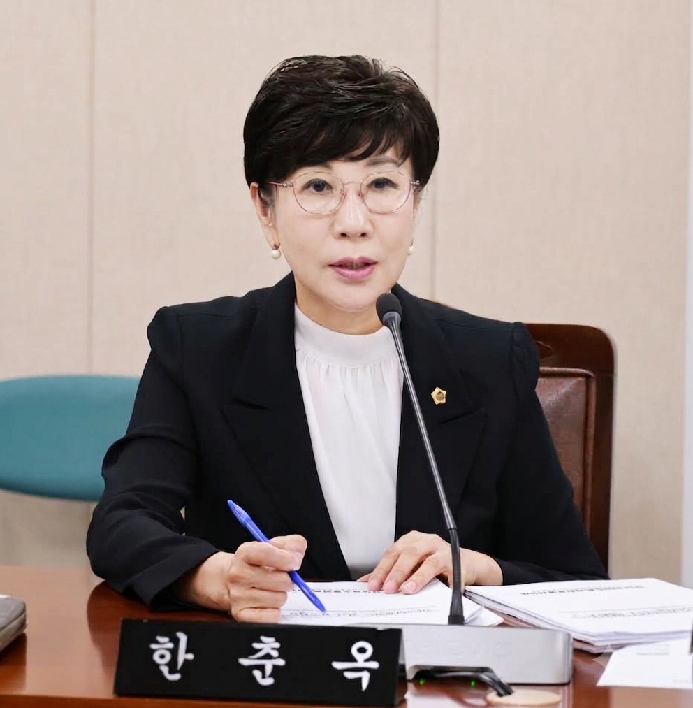 한춘옥 특별시의원, “어려운 경제 속 소상공인 지원 강화 및 세밀한 수요 예측 절실”  2