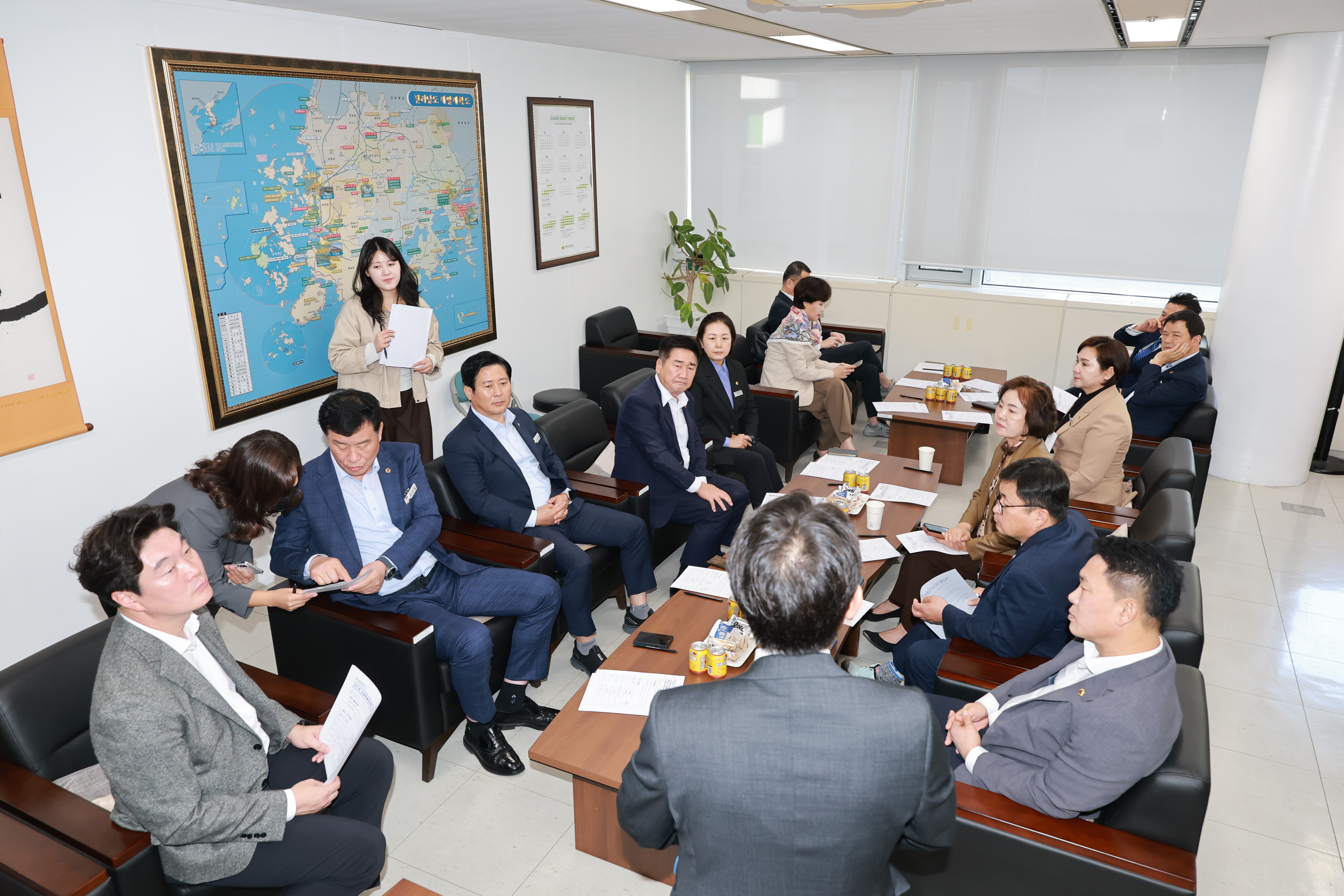 반도체클러스터 조성지원 상설특별위원회 간담회 6