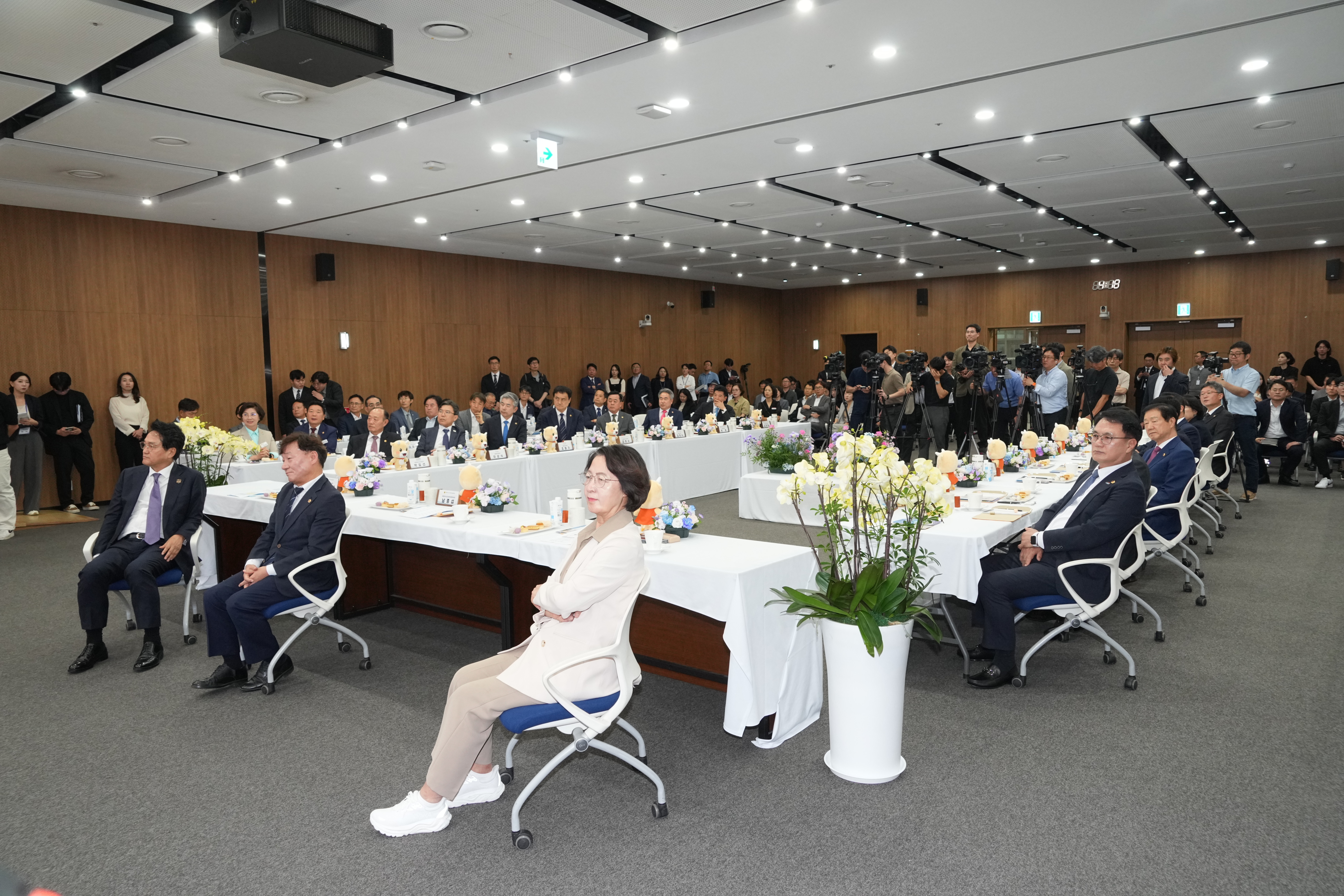 대한민국시도의회의장협의회 제6차 임시회  8