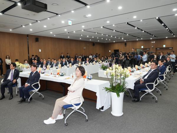대한민국시도의회의장협의회 제6차 임시회  8