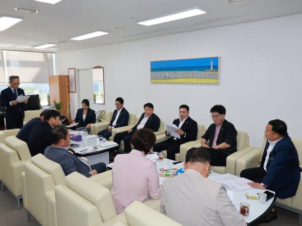 균형발전부시장 후보자 인사청문회 특별위원회 1차 회의 9