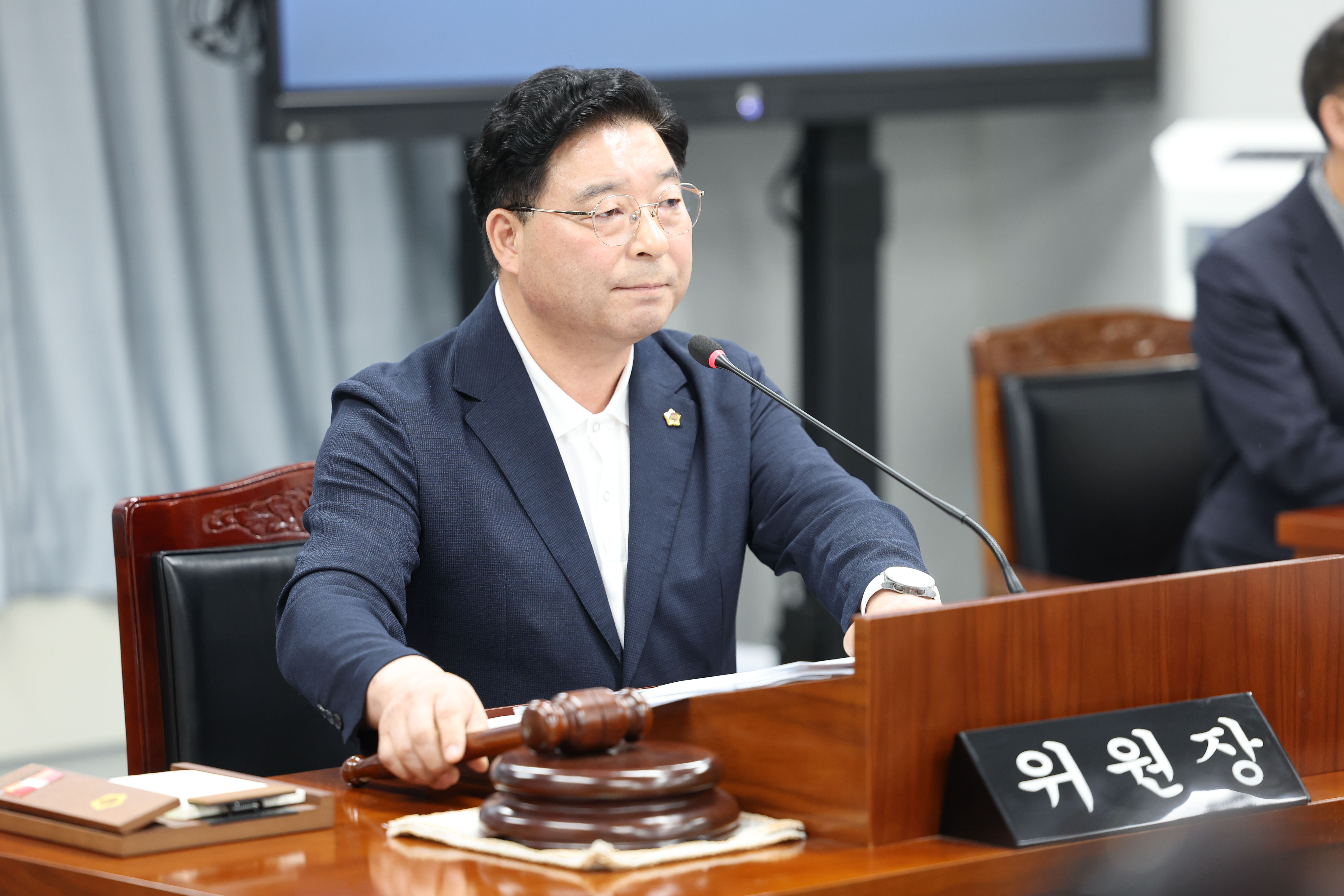 제2회 임시회 폐회중 제4차 운영위원회 회의 5