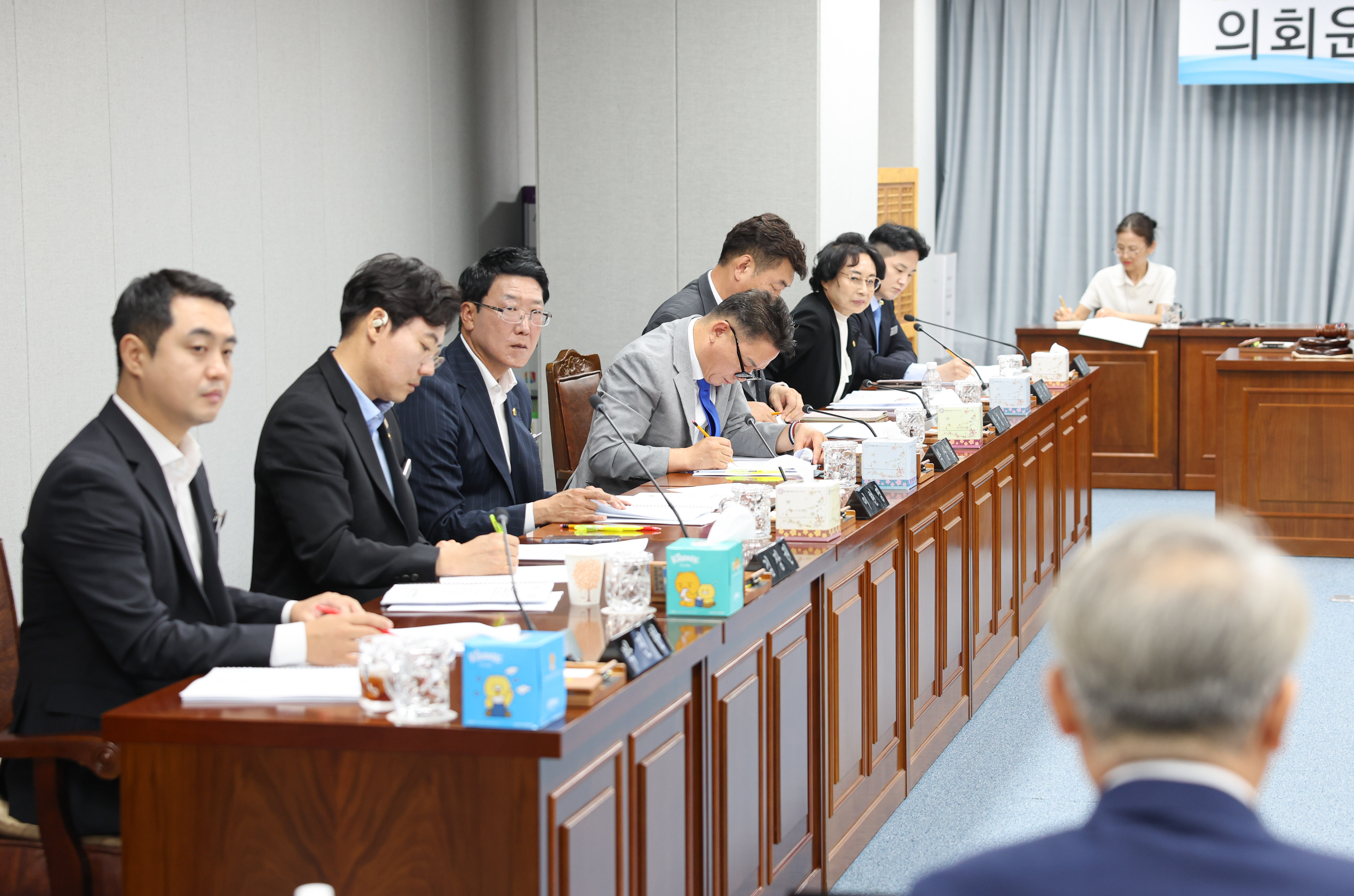 제2회 임시회 폐회중 제4차 운영위원회 회의 7