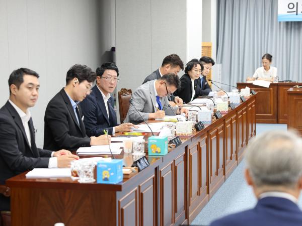 제2회 임시회 폐회중 제4차 운영위원회 회의 7