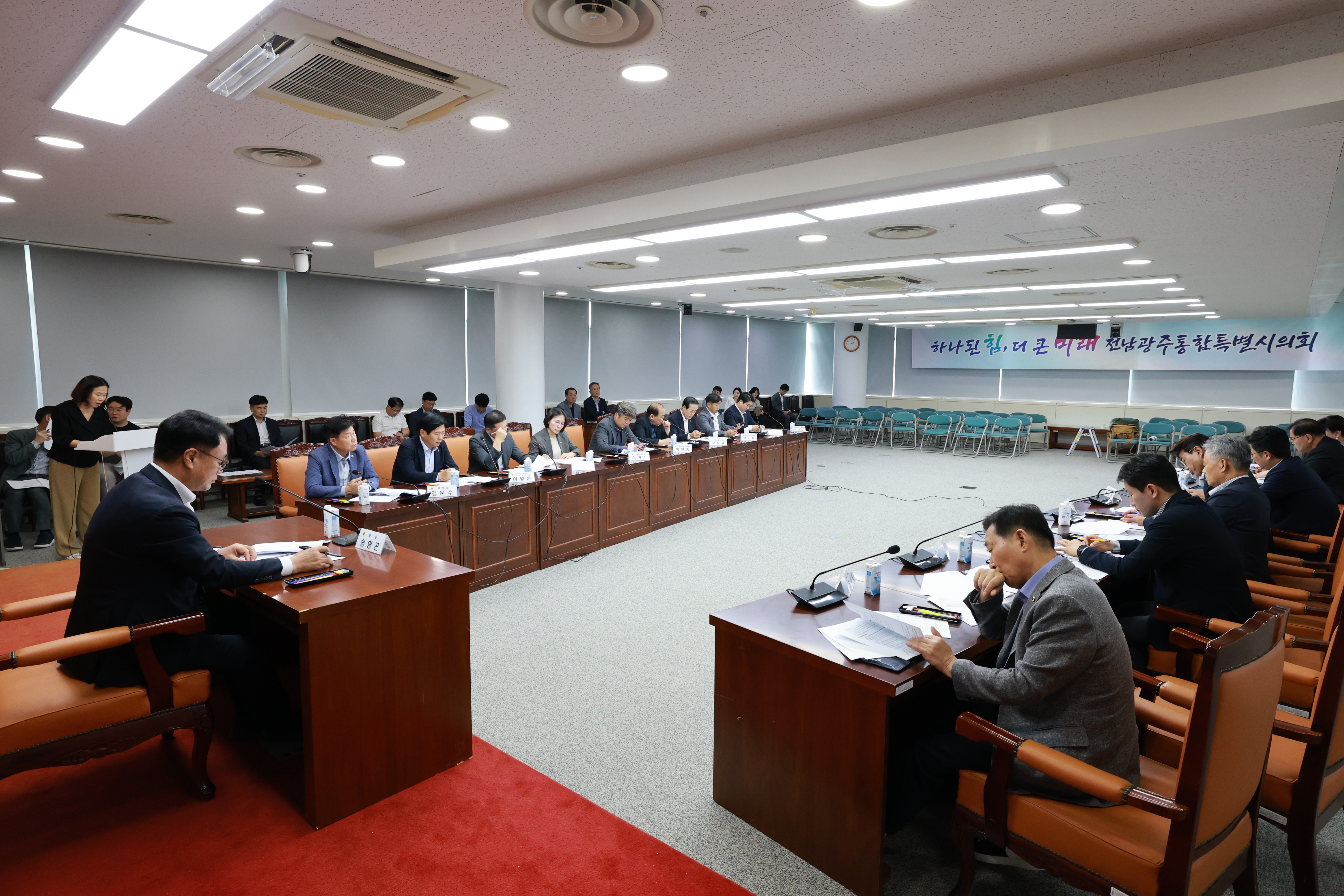 의장단ㆍ상밍위원장단 연석회의 6