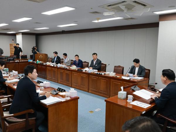 제2회 임시회 폐회중 제3차 의회운영위원회 회의 3