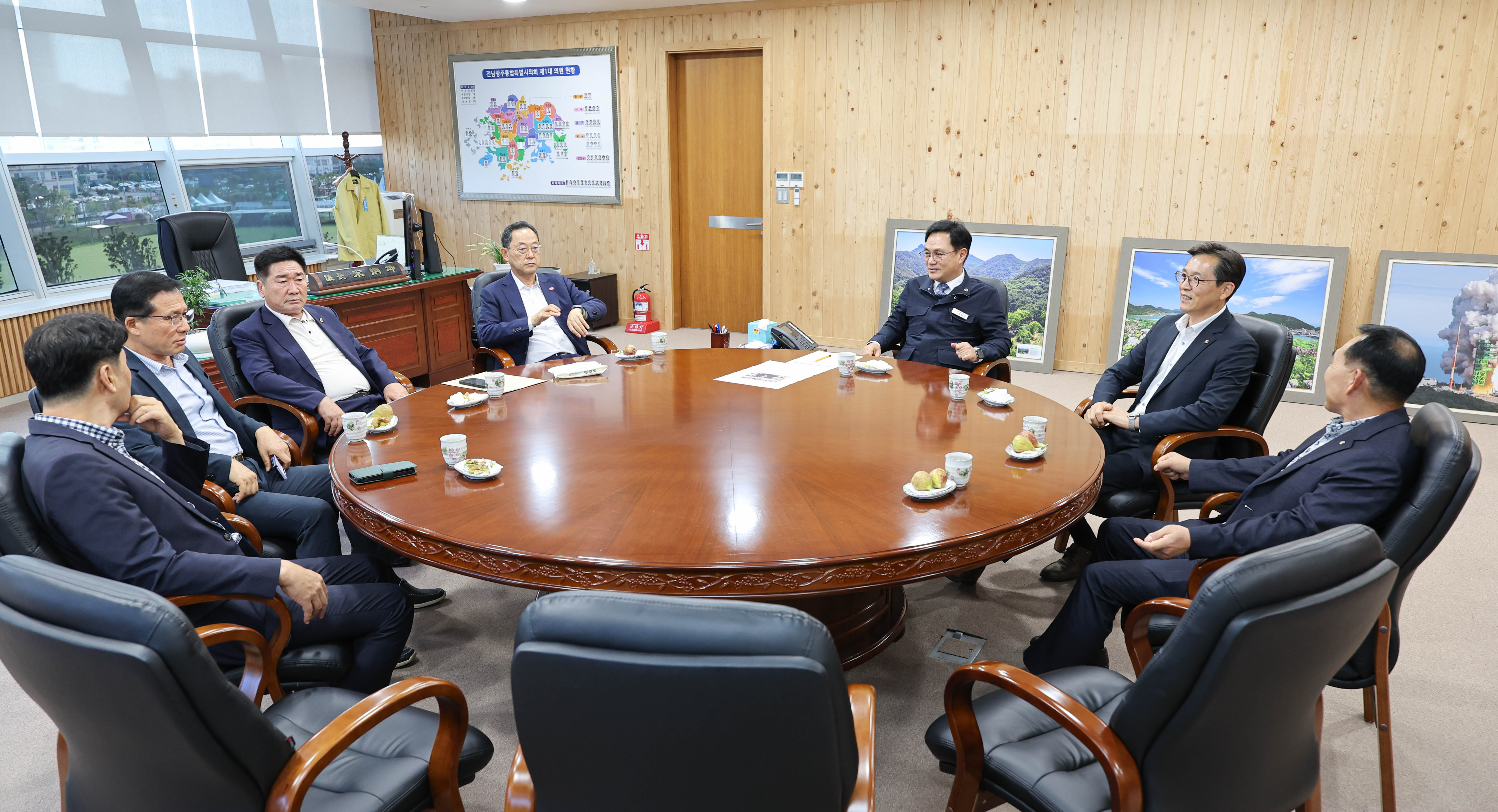 前 전라남도의회 의장단 예방 7
