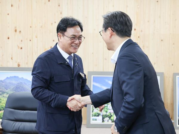 前 전라남도의회 의장단 예방 9