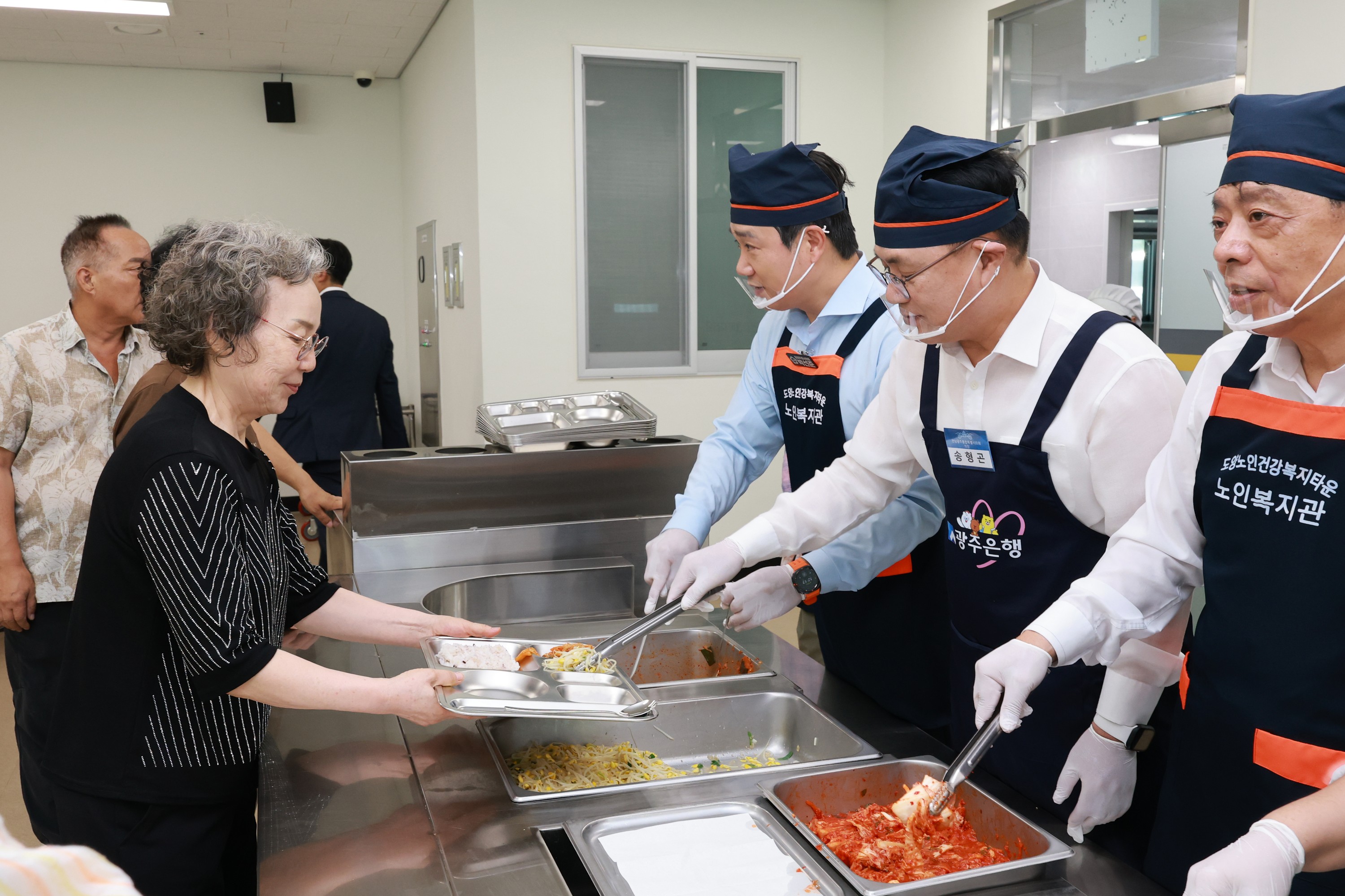 삼계탕 무료배식 나눔행사 9