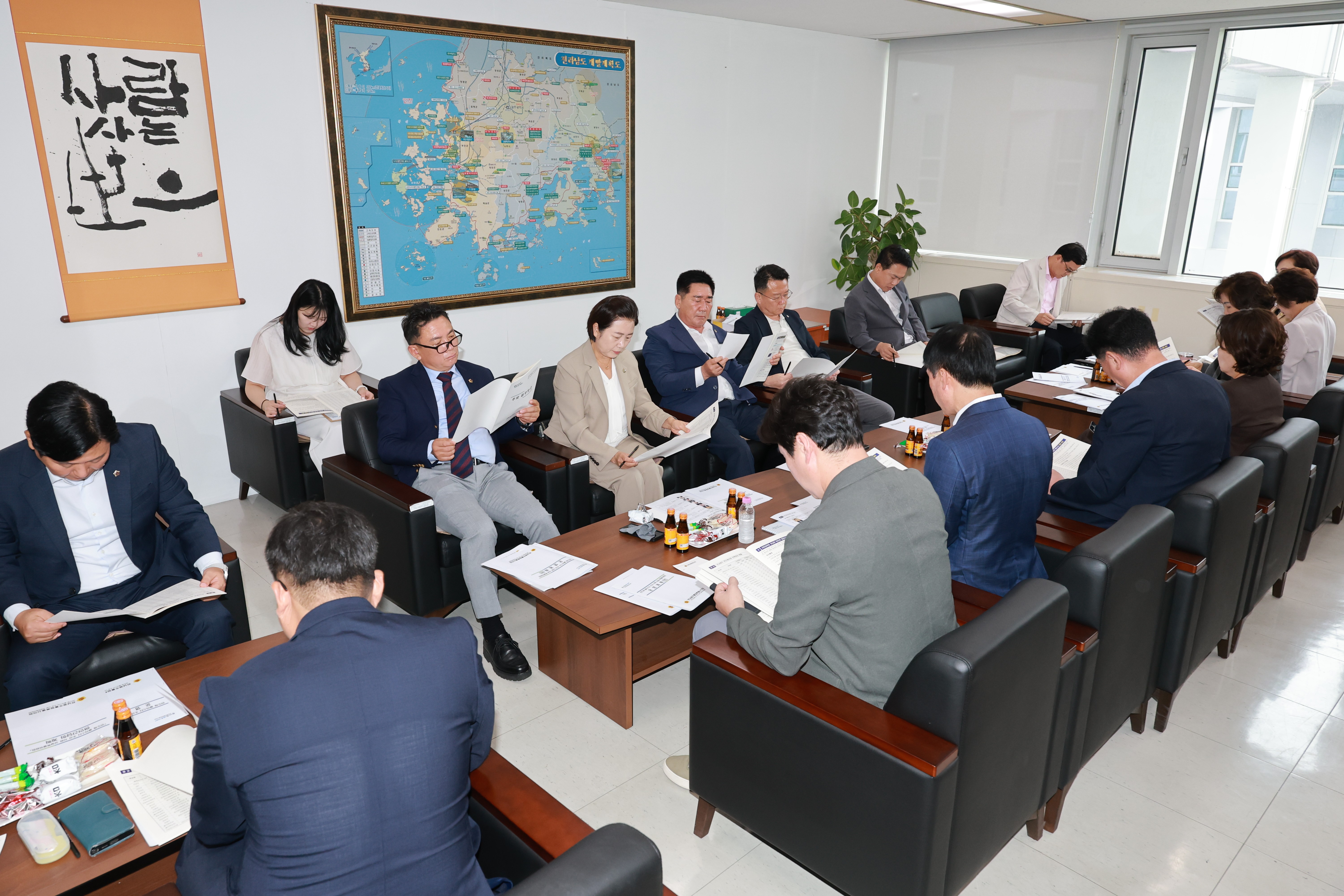 반도체 클러스터 조성 지원 상설특별위원회 간담회 8