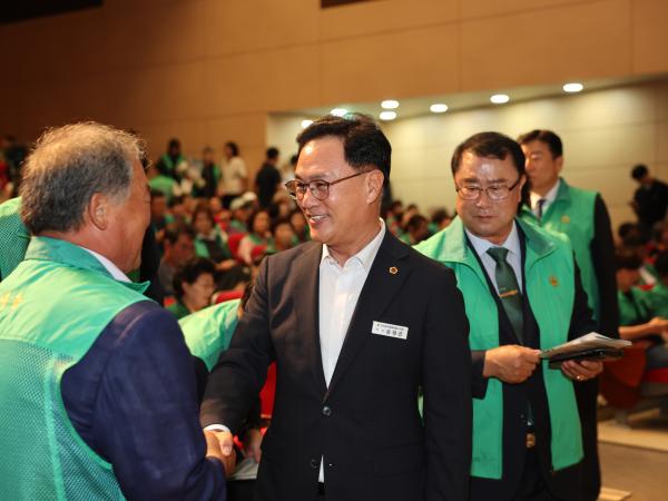 새마을운동 제창 56주년, 제16회 새마을의 날 기념식 10