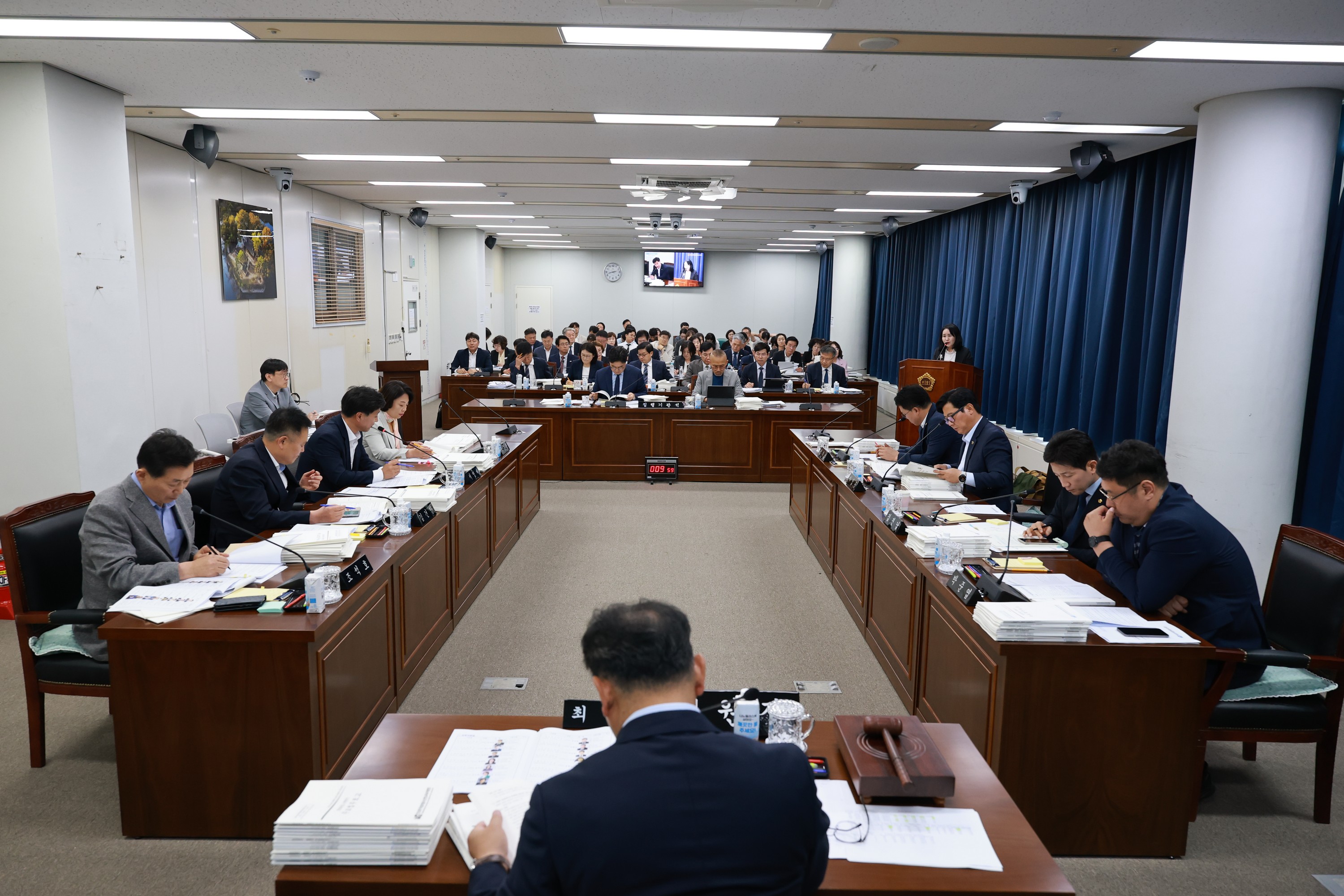 제2회 임시회 교육위원회 회의 3