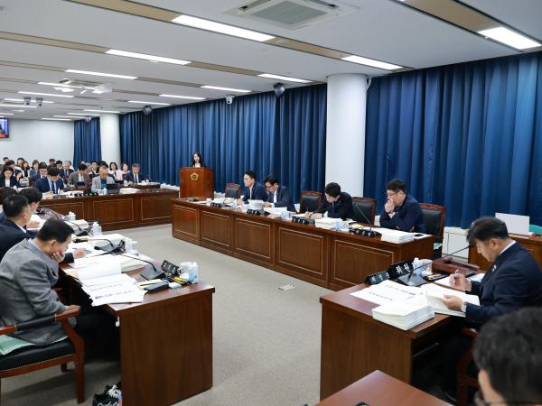 제2회 임시회 교육위원회 회의 8