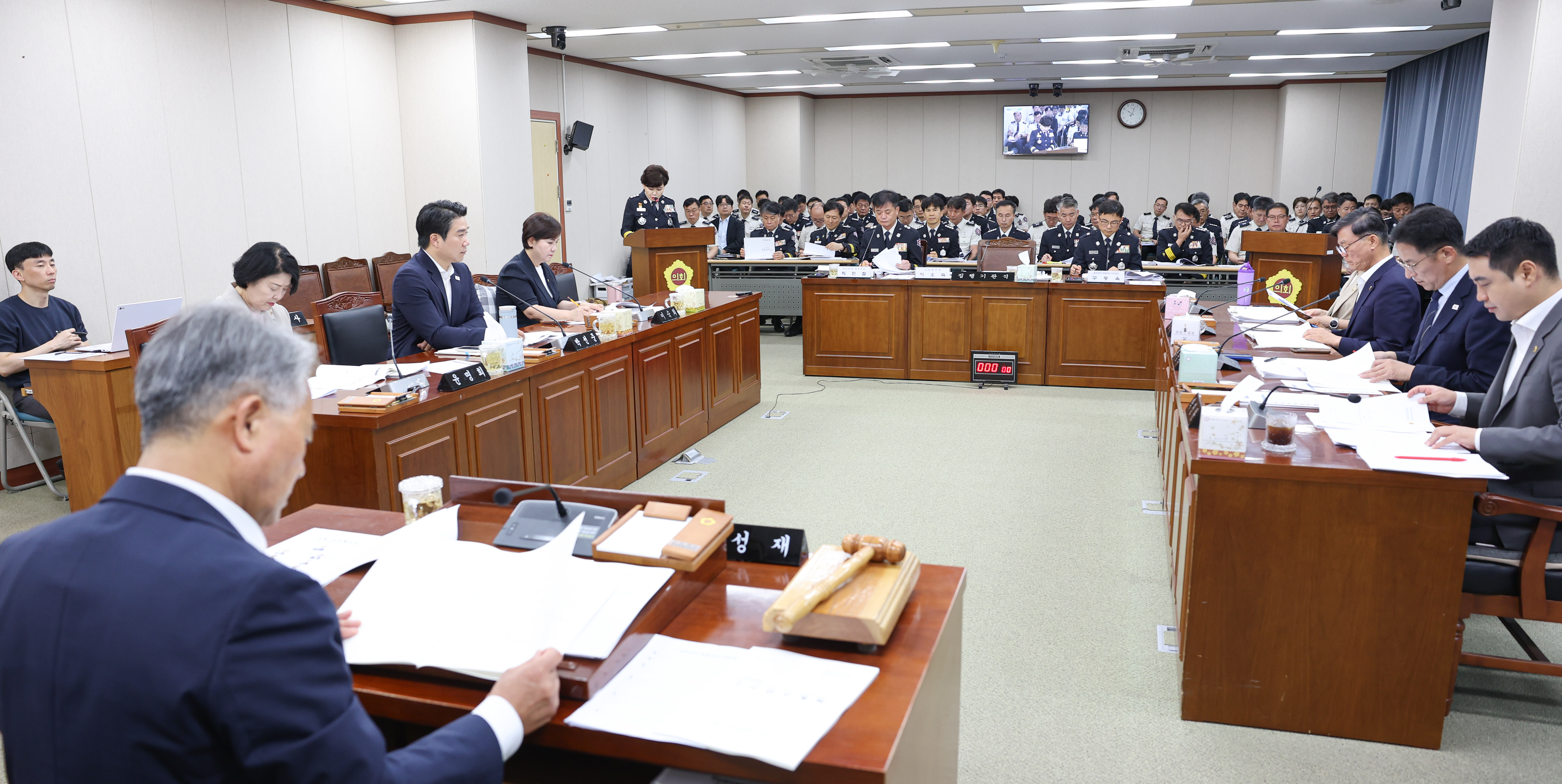 제2회 임시회 행정소방위원회 회의 2