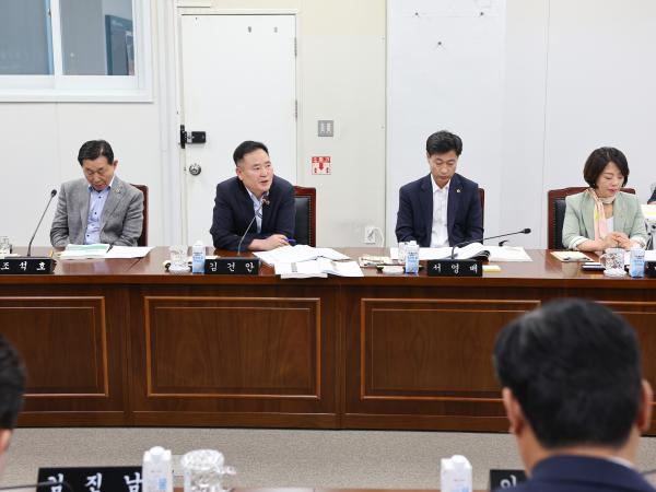 제2회 임시회 교육위원회 회의 3