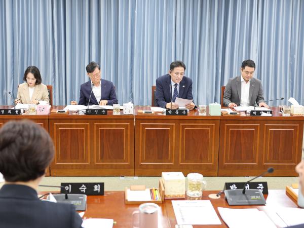 제2회 임시회 행정소방위원회 회의 3