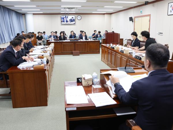 제2회 임시회 기획재정위원회 회의 6