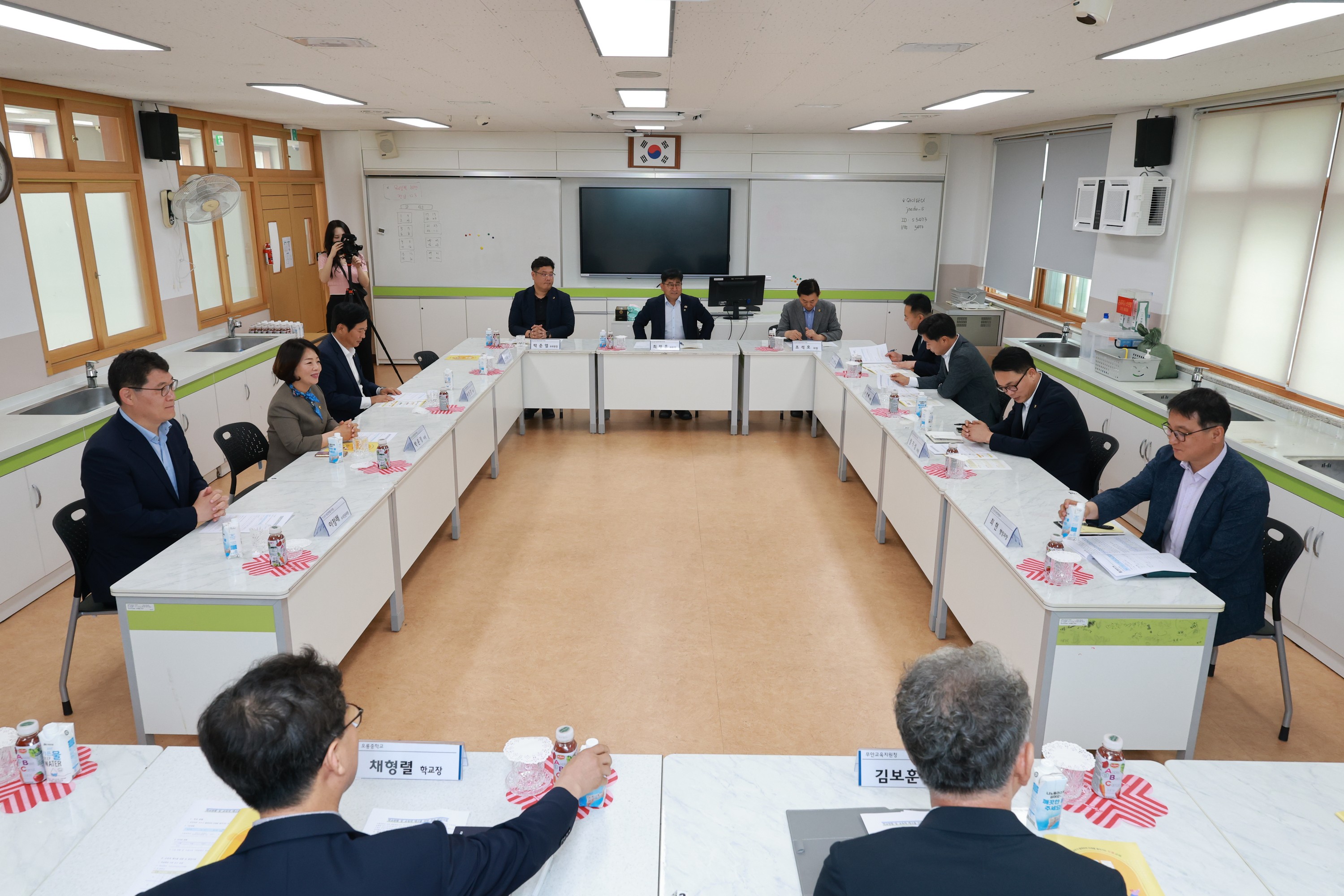 제2회 임시회 교육위원회 현지활동 7