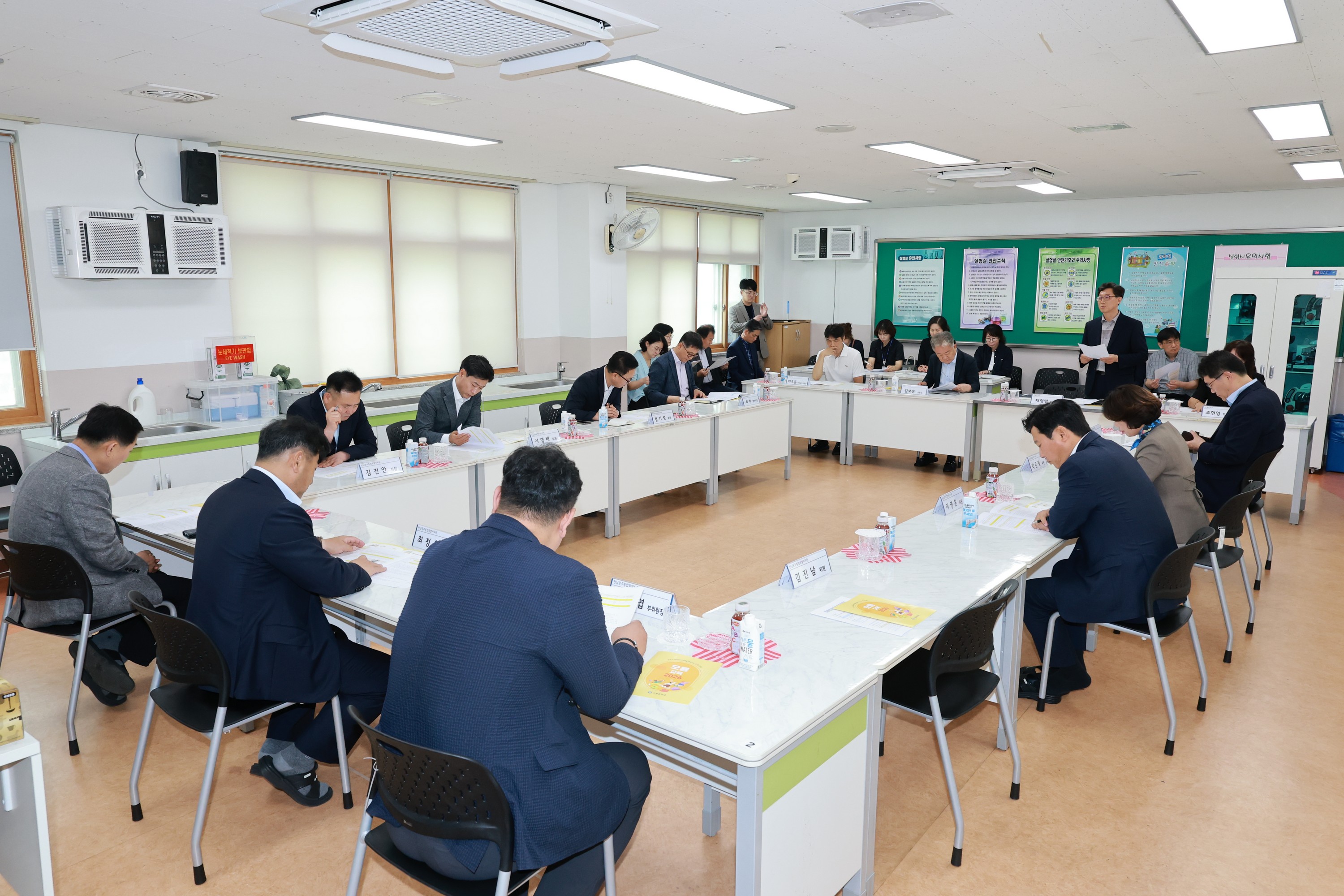 제2회 임시회 교육위원회 현지활동 5