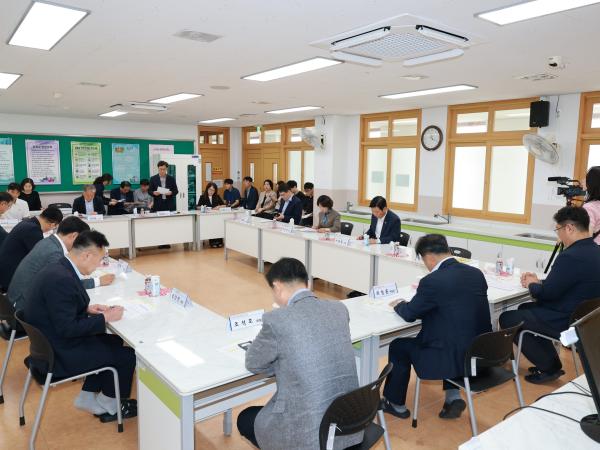 제2회 임시회 교육위원회 현지활동 3