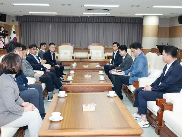 제2회 임시회 교육위원회 현지활동 4