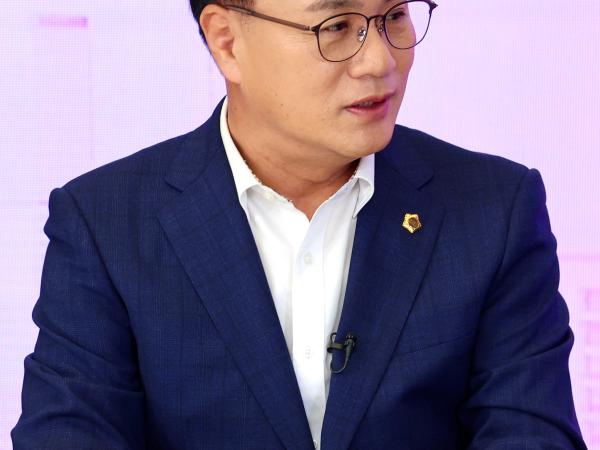 '헬로 이슈 토크' 인터뷰 2