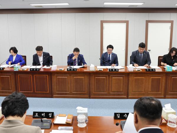 제2회 임시회 의회운영위원회 회의 6