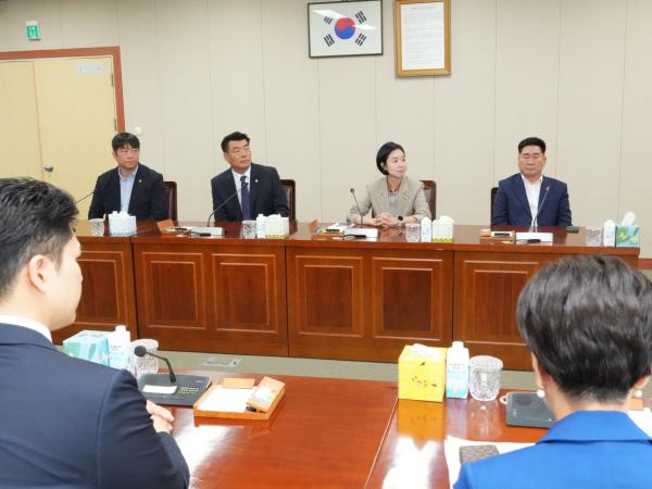 제1회 임시회 일자리경제위원회 회의 4