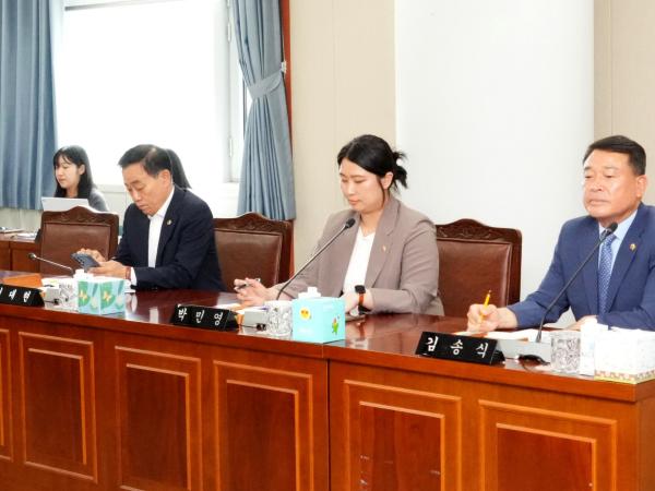 제1회 임시회 문화관광체육위원회 회의 2