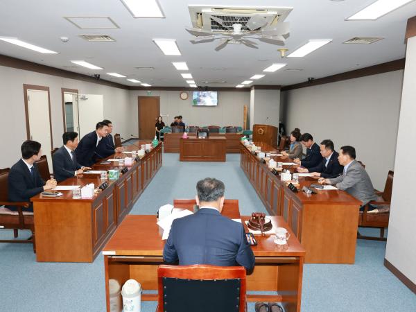 제1회 임시회 교육위원회 회의 6