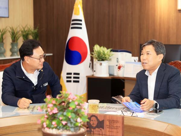 충북도의회 방문 및 접견 10