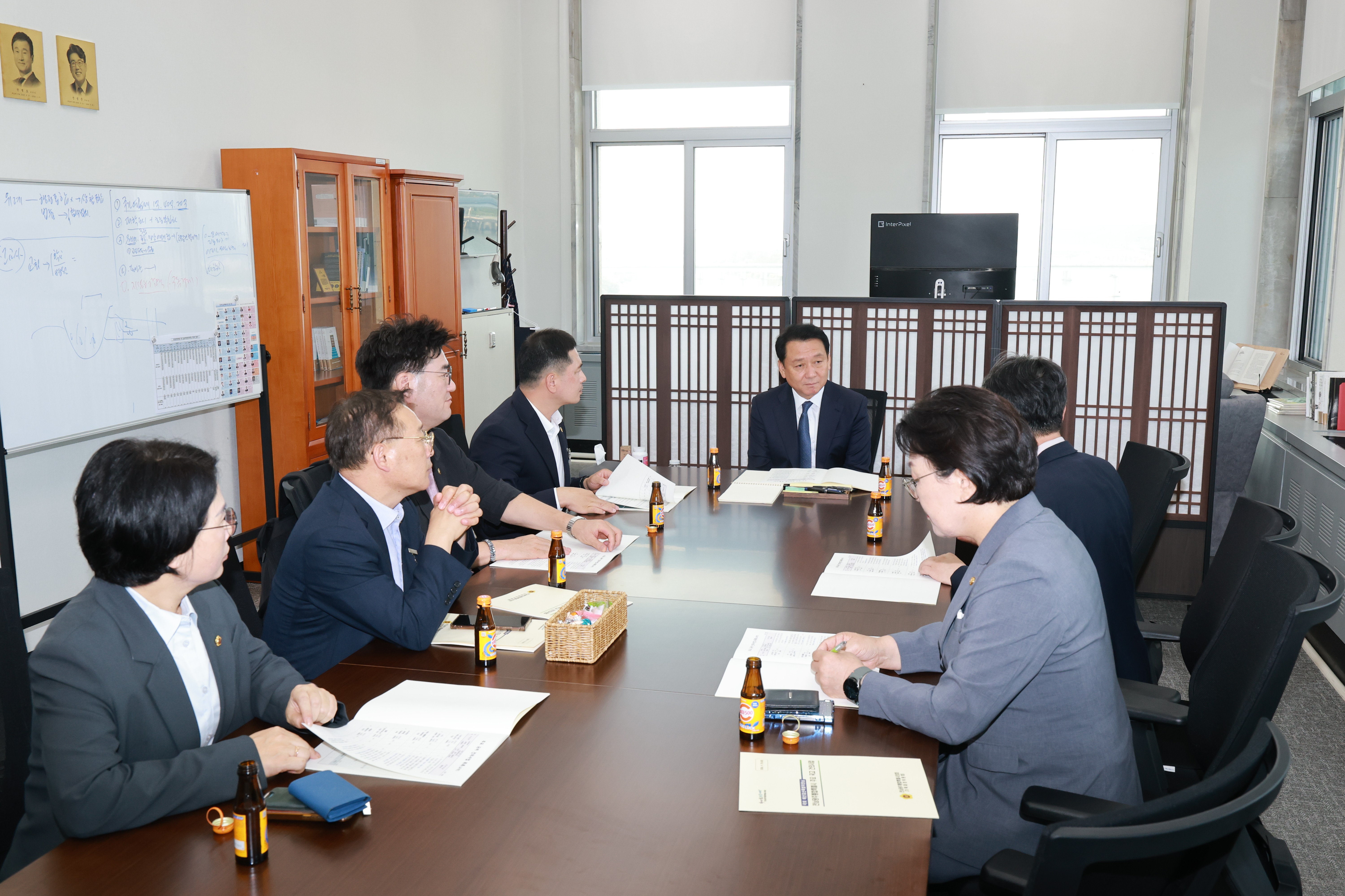 기획재정위원회 국회 예결위원장 등 면담, 27년 본예산 국비반영 건의 2