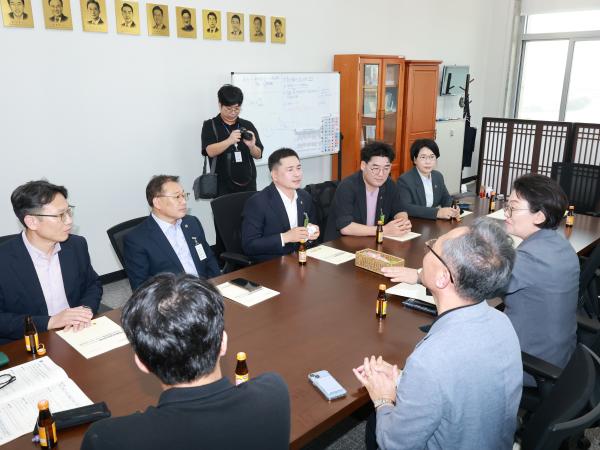기획재정위원회 국회 예결위원장 등 면담, 27년 본예산 국비반영 건의 10