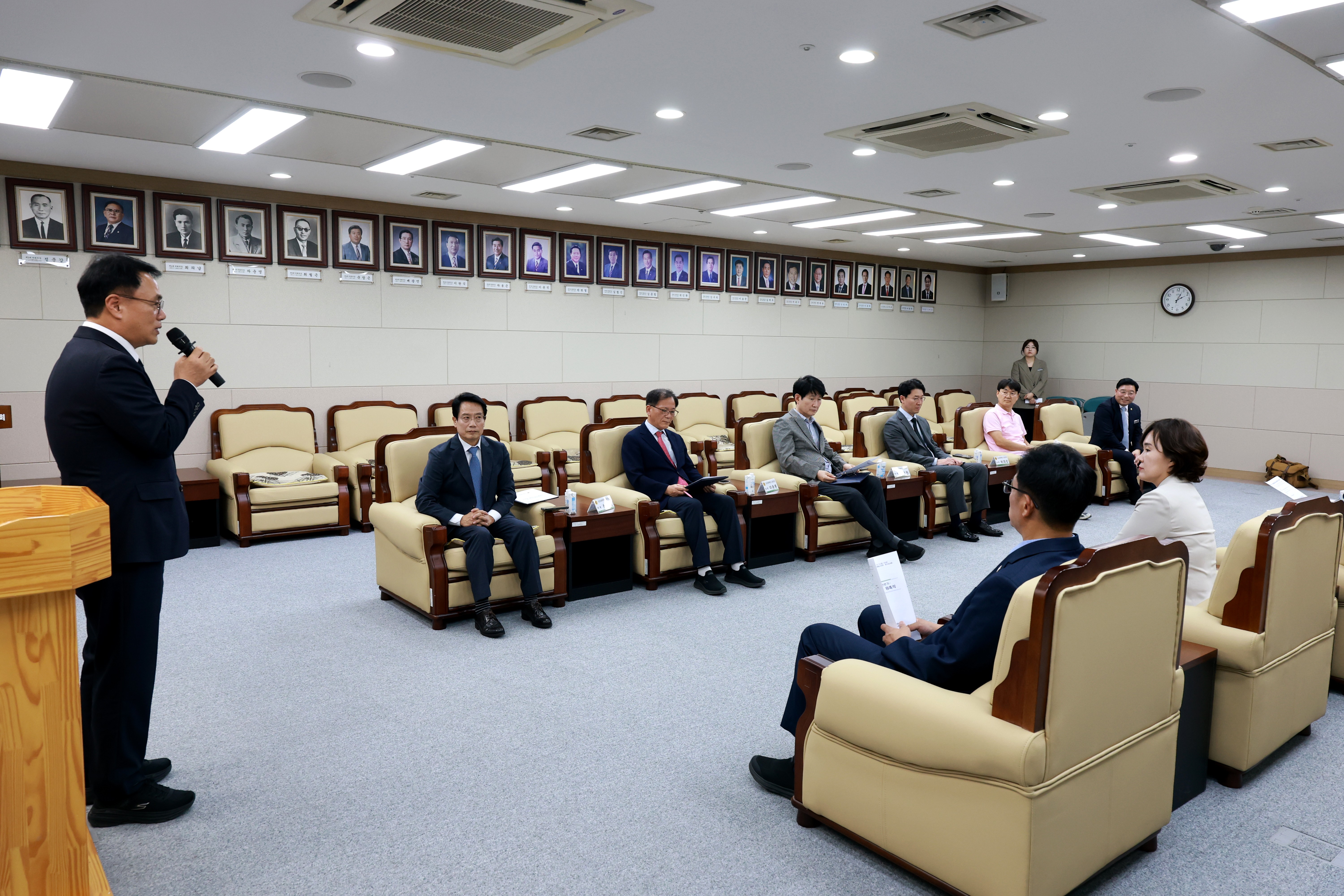 2026회계연도 전반기 시청결산검사위원 위촉식 4