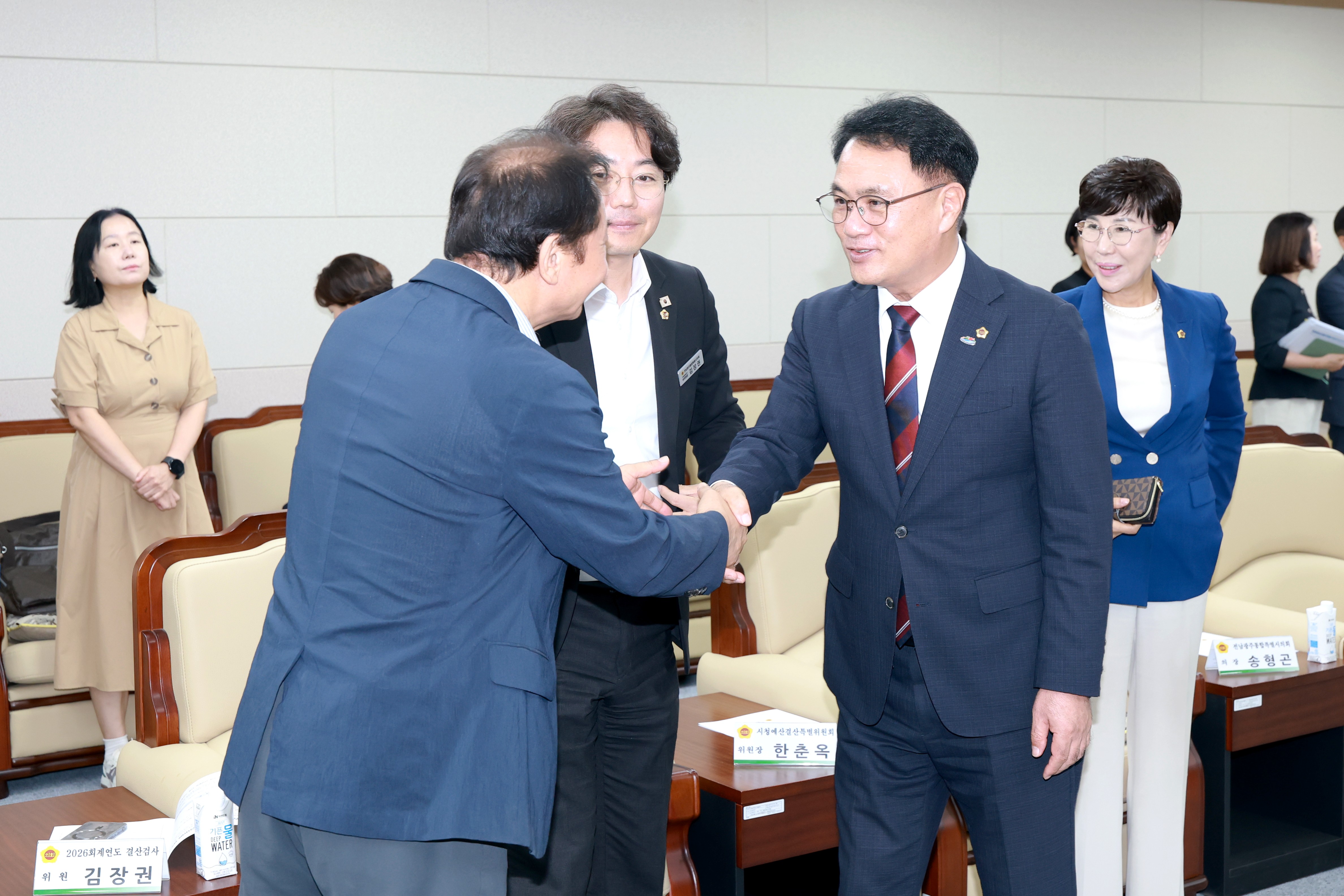 2026회계연도 전반기 시청결산검사위원 위촉식 1