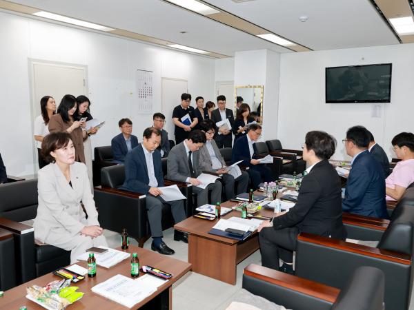 2026회계연도 전반기 시청결산검사위원 위촉식 7