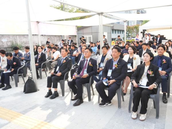 이노플러스 스테이지 개관식 행사 5