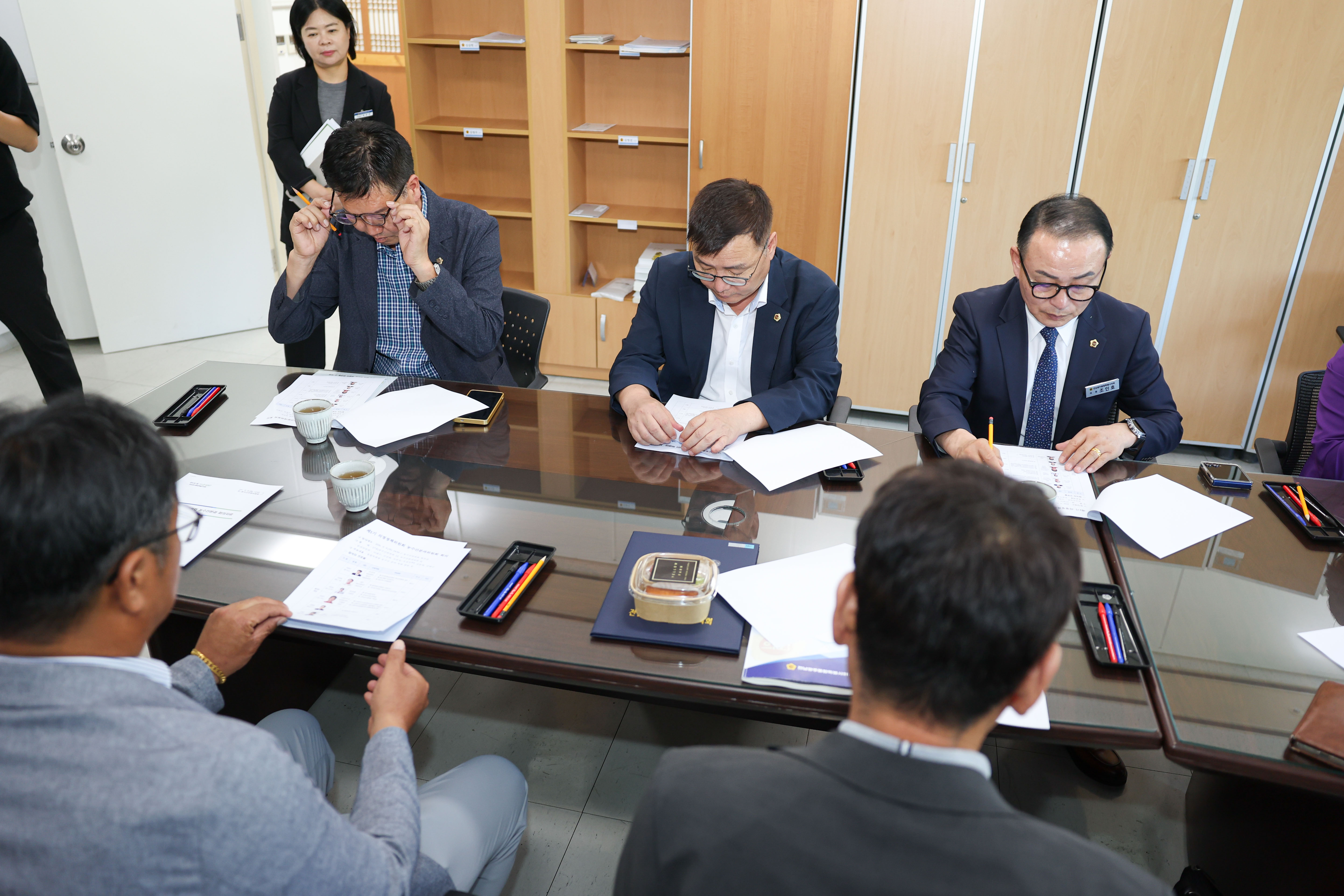 의정정책위원회 농수산위원회 분과회의 6