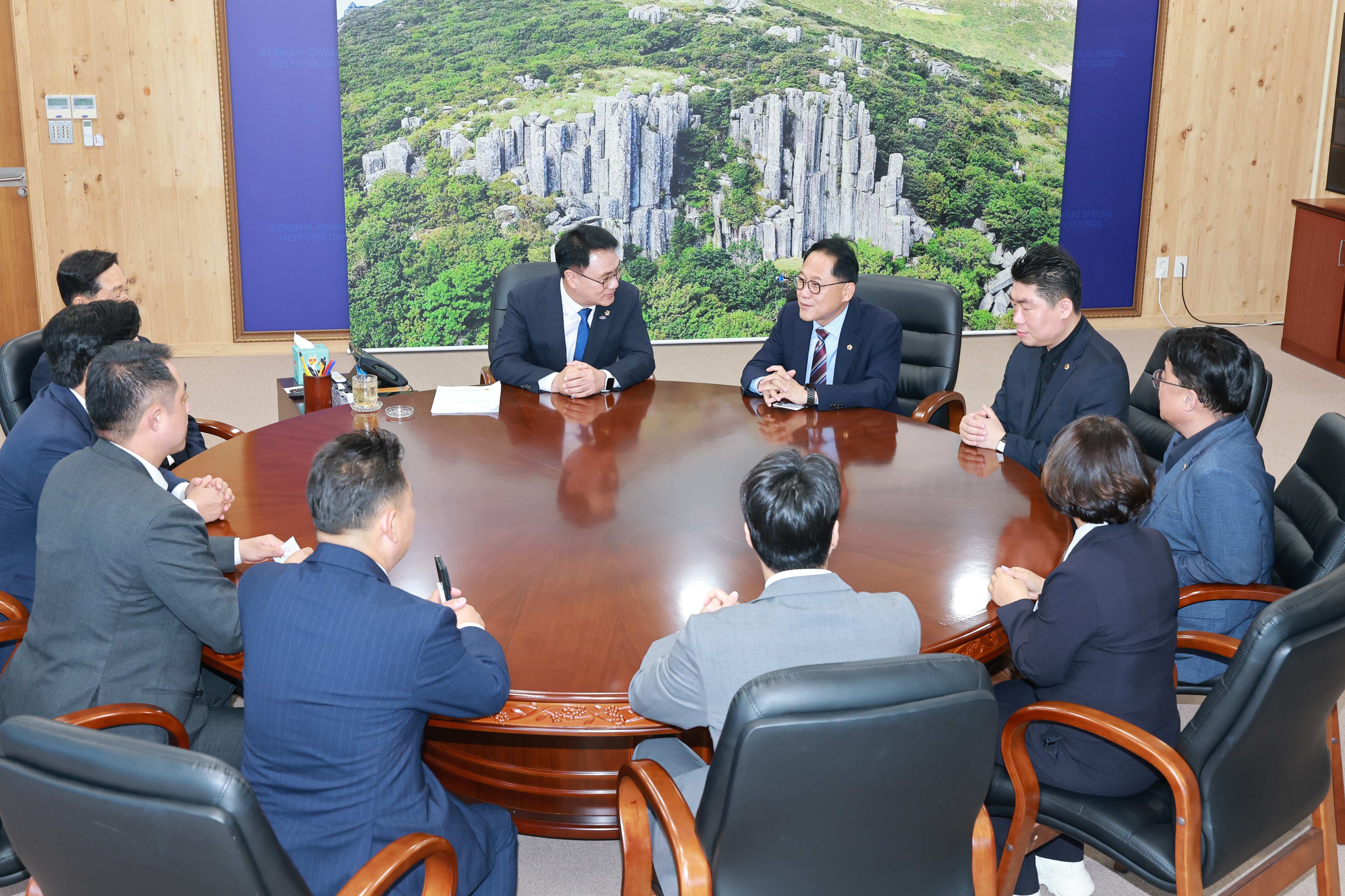 전남광주통합특별시의회-경기도의회 더불어믽당 대표단 간담회 5